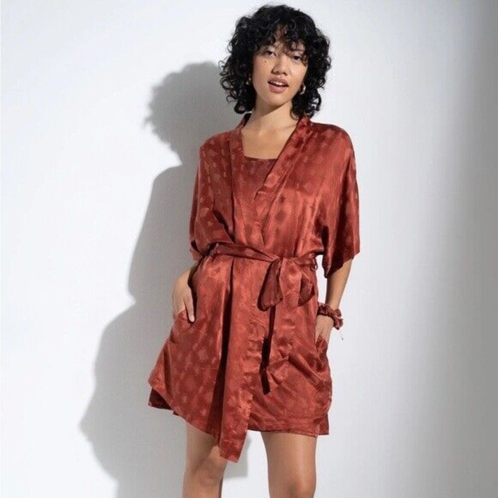 Idle Sleepwear The Short Robe Maroon Size XS/S $148